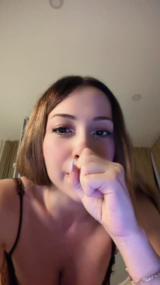 𝓞̈𝔂𝓴𝓾̈♡ — 03.08.2026 22:47 canlı yayın kaydı