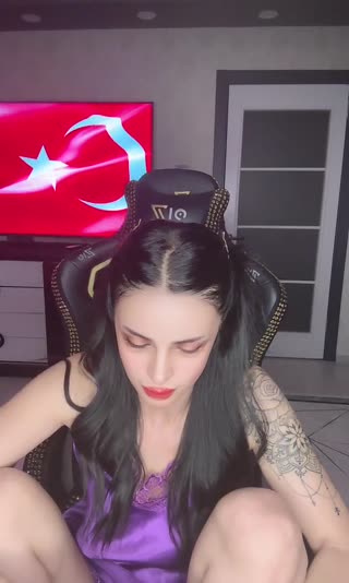 𝓐𝓛𝓔𝓨 💄 — 04.08.2026 22:16 canlı yayın kaydı