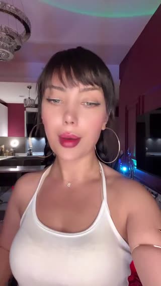 Ver a BUKET🌸 — transmisión en vivo del 06.08.2026 18:23