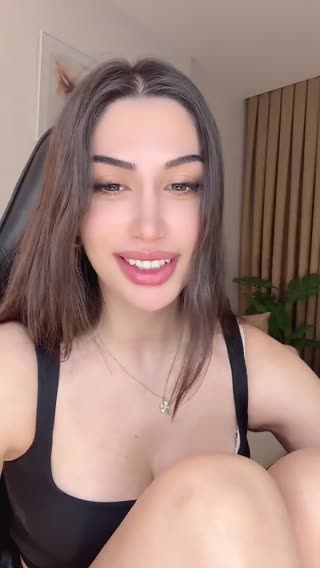 Ver a 🌹𝔤ü𝔩𝔱𝔢𝔫🌟 — transmisión en vivo del 06.08.2026 20:28