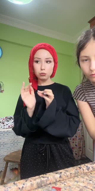 @merve.erbl ansehen – Livestream vom 06.08.2026 22:26