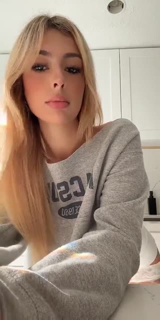 Ver a Allyson Boswell — transmisión en vivo del 07.08.2026 04:50