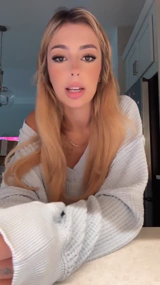 Ver a Allyson Boswell — transmisión en vivo del 07.08.2026 22:52