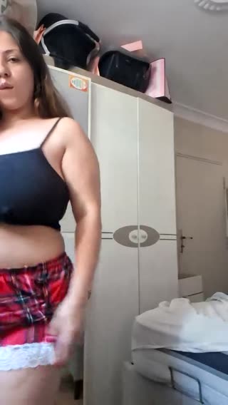 🍷MelekNaz🦂 ansehen – Livestream vom 08.08.2026 06:50