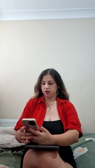 🍷MelekNaz🦂 ansehen – Livestream vom 08.08.2026 11:45