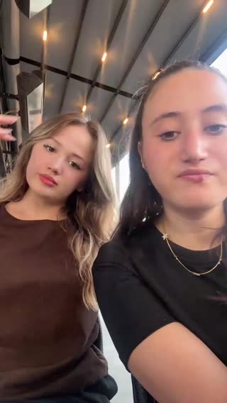 Ver a lovezeyy — transmisión en vivo del 08.08.2026 16:52