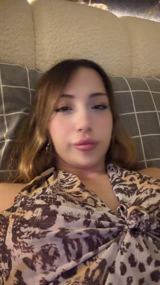 𝓞̈𝔂𝓴𝓾̈♡ ansehen – Livestream vom 09.08.2026 01:27