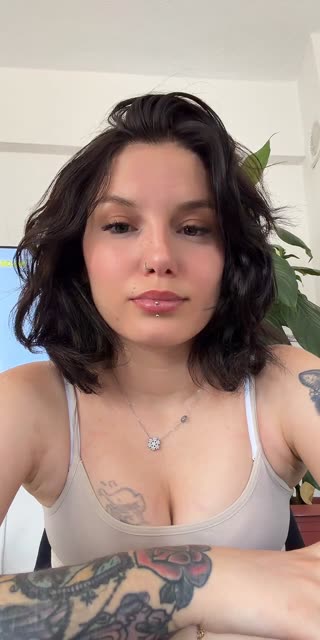 say luv me :3 ansehen – Livestream vom 09.08.2026 09:44