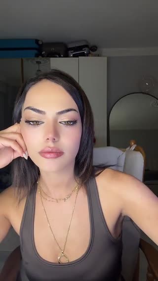 Ver a ZeynepSuzan — transmisión en vivo del 09.08.2026 21:42
