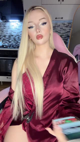 baybyblondee — 10.08.2026 19:24 canlı yayın kaydı