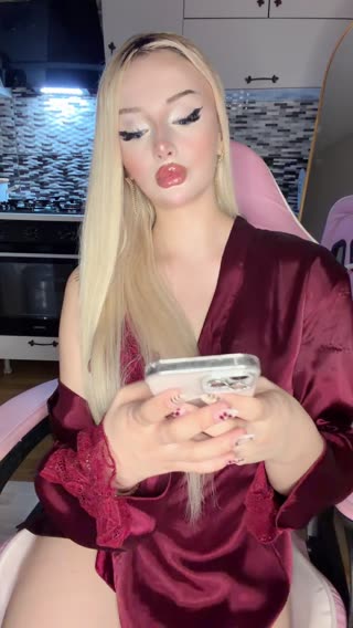 baybyblondee — 10.08.2026 19:41 canlı yayın kaydı