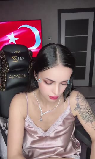 𝓐𝓛𝓔𝓨 💄 — 10.08.2026 22:34 canlı yayın kaydı