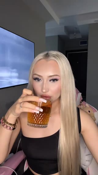 Sɪʙᴇʟʟᴇ ᡕᠵデᡁ᠊╾━ — 10.08.2026 22:36 canlı yayın kaydı