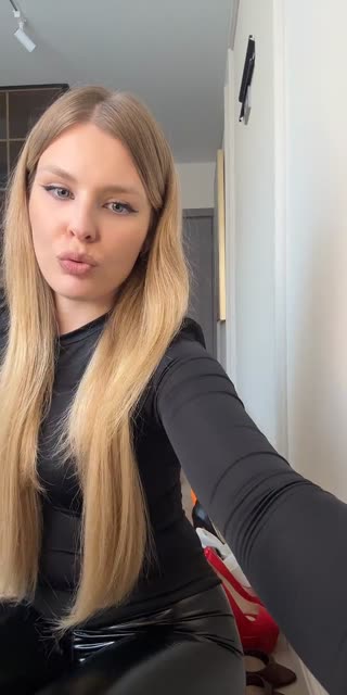 LARISA LORI 👠👑 — 11.08.2026 11:28 canlı yayın kaydı