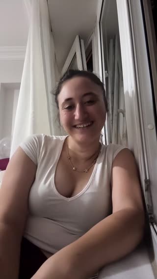 lovezeyy — 11.08.2026 18:52 canlı yayın kaydı