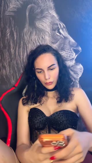 YaseBella ♀ — 12.08.2026 04:02 canlı yayın kaydı