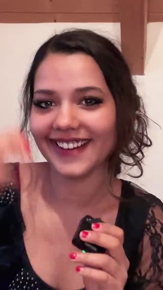 ᴮᶦⁿᶦˢʰᵃ𝒬𝓊ℯℯ𝓃 — 12.08.2026 18:28 canlı yayın kaydı